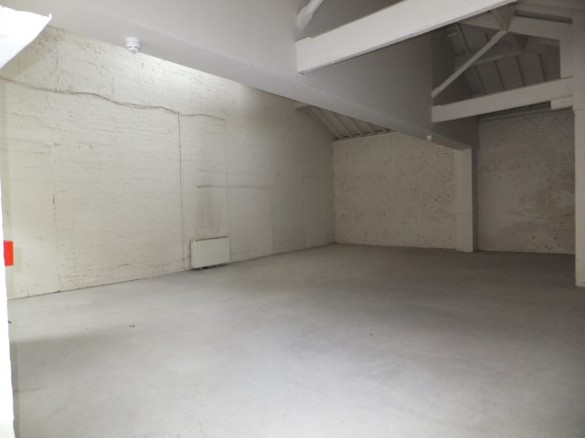 Storage to let in Buxton